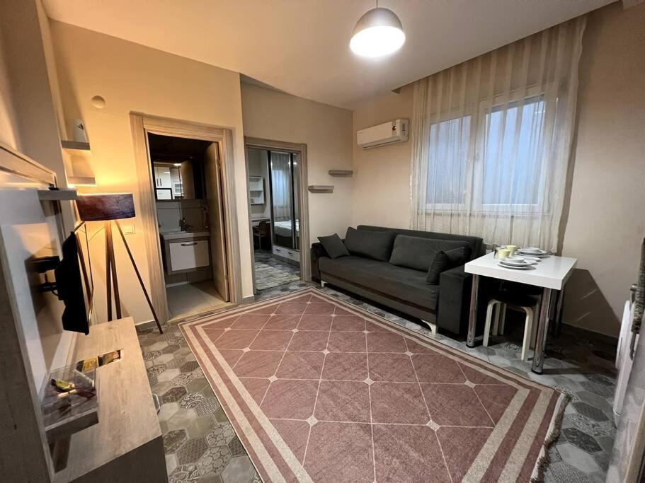 Daire Basement Floor, Erasta Mall Karsisi, Merkezi '20'