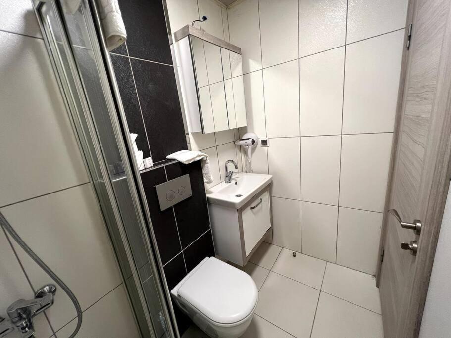 Daire Basement Floor, Erasta Mall Karsisi, Merkezi '20' Antalya